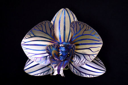 Aiden Dale - 18" Orchid I - Mixed Metal